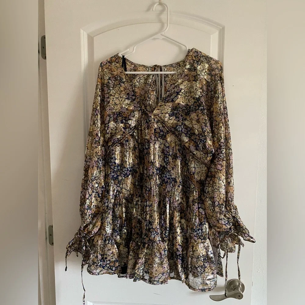 ASOS DESIGN Petite mini smock dress ditsy printed jacquard chiffon - Picture 2 of 5